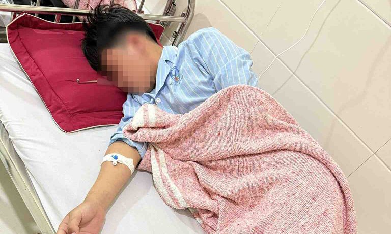 Tiệm bánh mì bị đóng cửa vì hơn 10 khách nhập viện