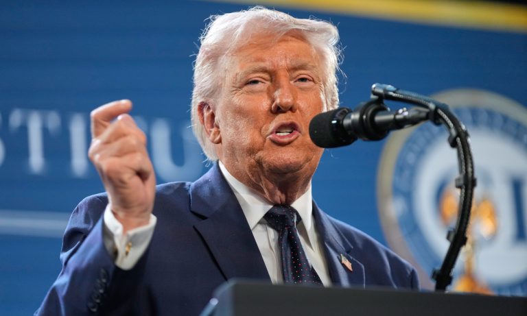 Ông Trump: Hầu như không còn gì để nhắm mục tiêu ở Iran